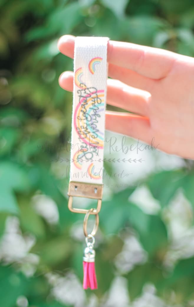 SEE THE BEAUTY IN EVERY DAY KEYCHAIN